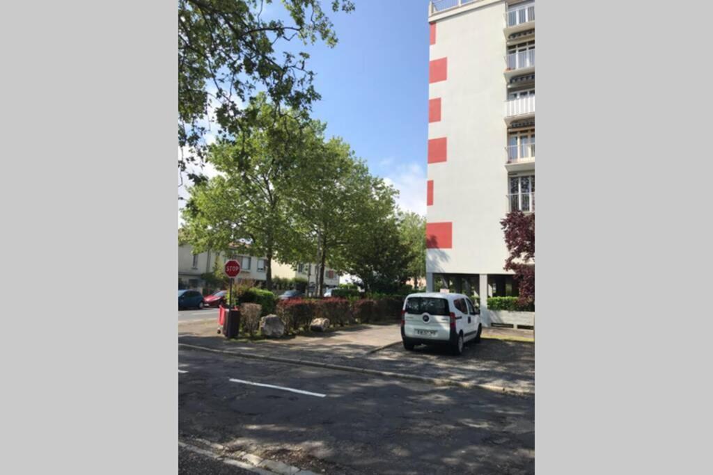 Bel Appartement Avec Vue Et Parking Prive Béziers Kültér fotó